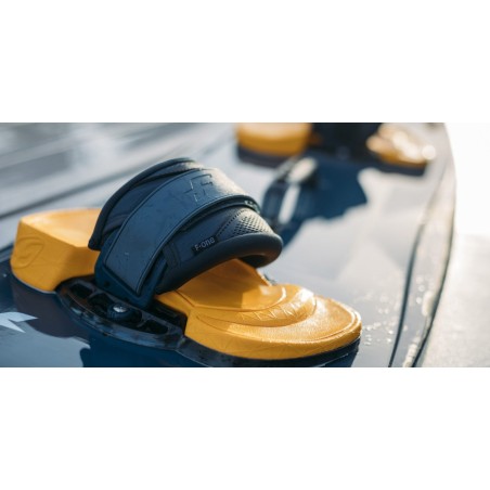 F-One PLATINIUM 3 BINDINGS + HANDLE (Slate/Flame)